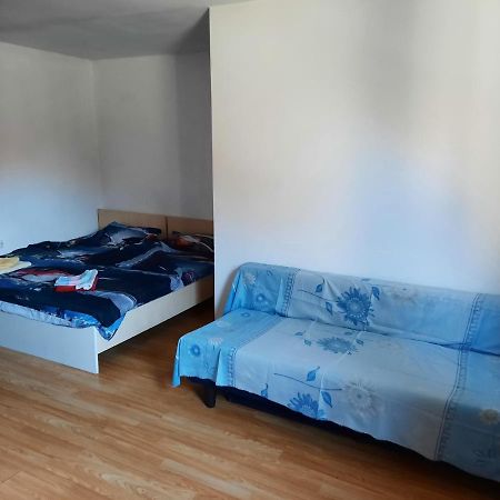 Casa Adrian Camere Centru Vechi Braşov Esterno foto